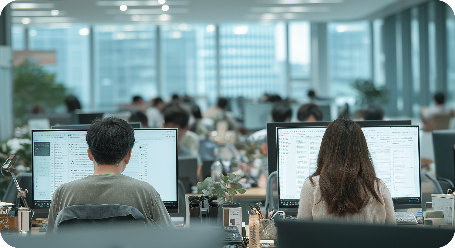 AI 기반 디자인 생산성 40% 향상을 보여주는 서플라이 크리에이티브팀 작업 화면